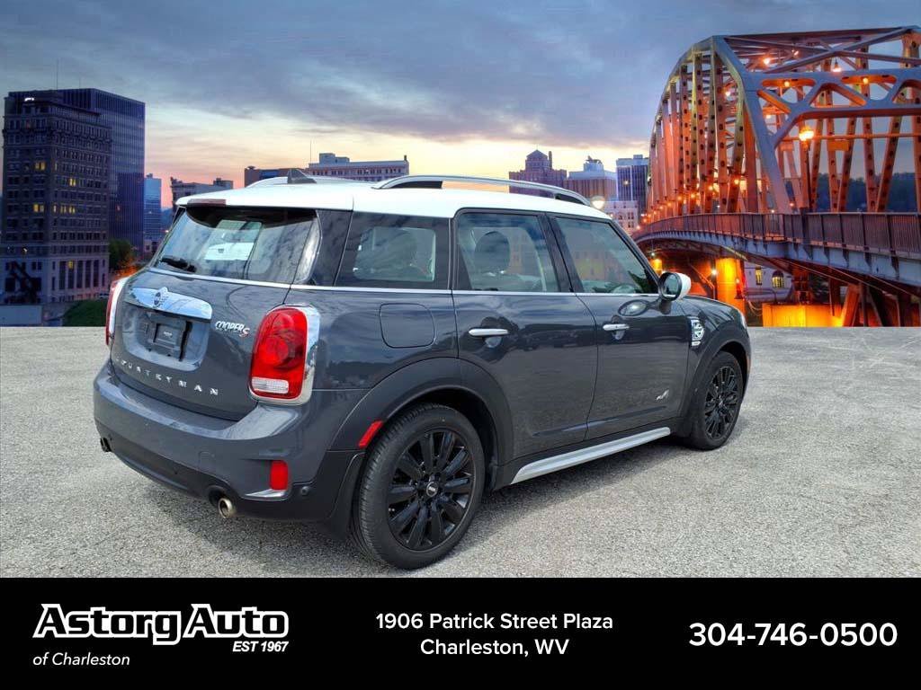 Used 2020 Thunder Gray Metallic MINI Cooper S image 3