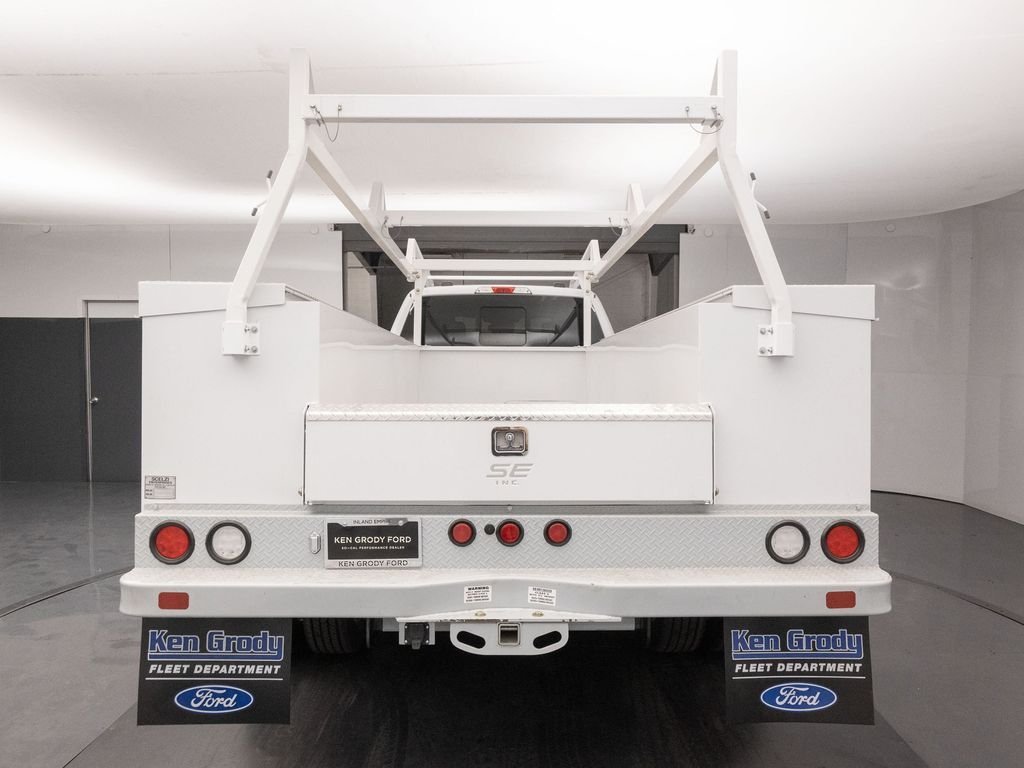 New 2026 Oxford White Ford XL image 7