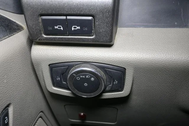 Used 2022 Black Ford XL image 28