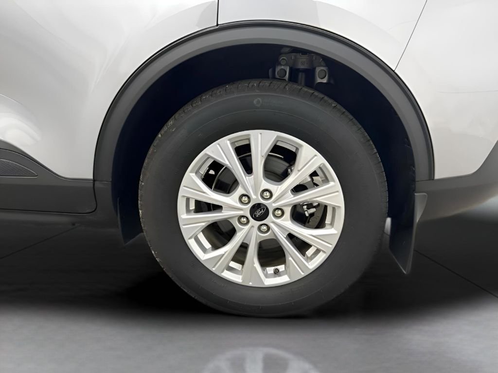Used 2024 Silver Metallic Ford Active image 16