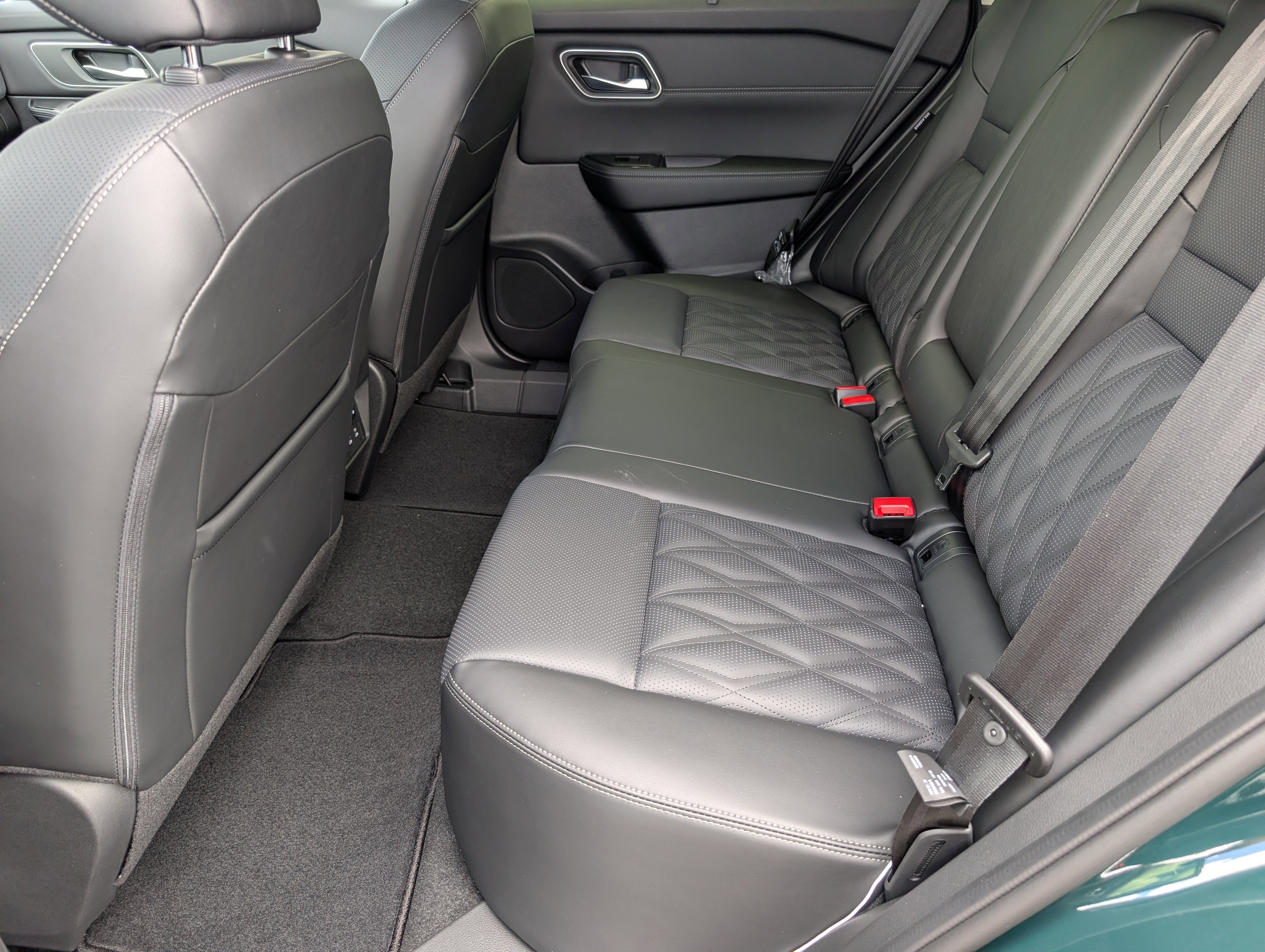 New 2026 Obsidian Green Pearl Nissan Platinum image 32