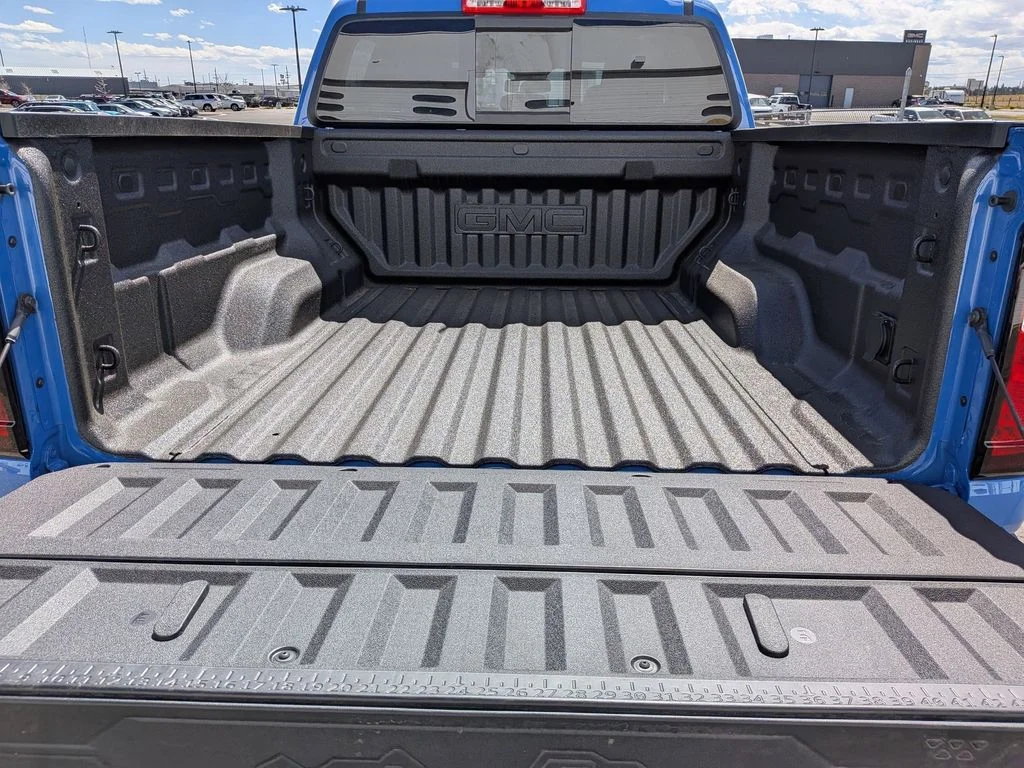 New 2026 Rapids Metallic GMC Elevation image 6