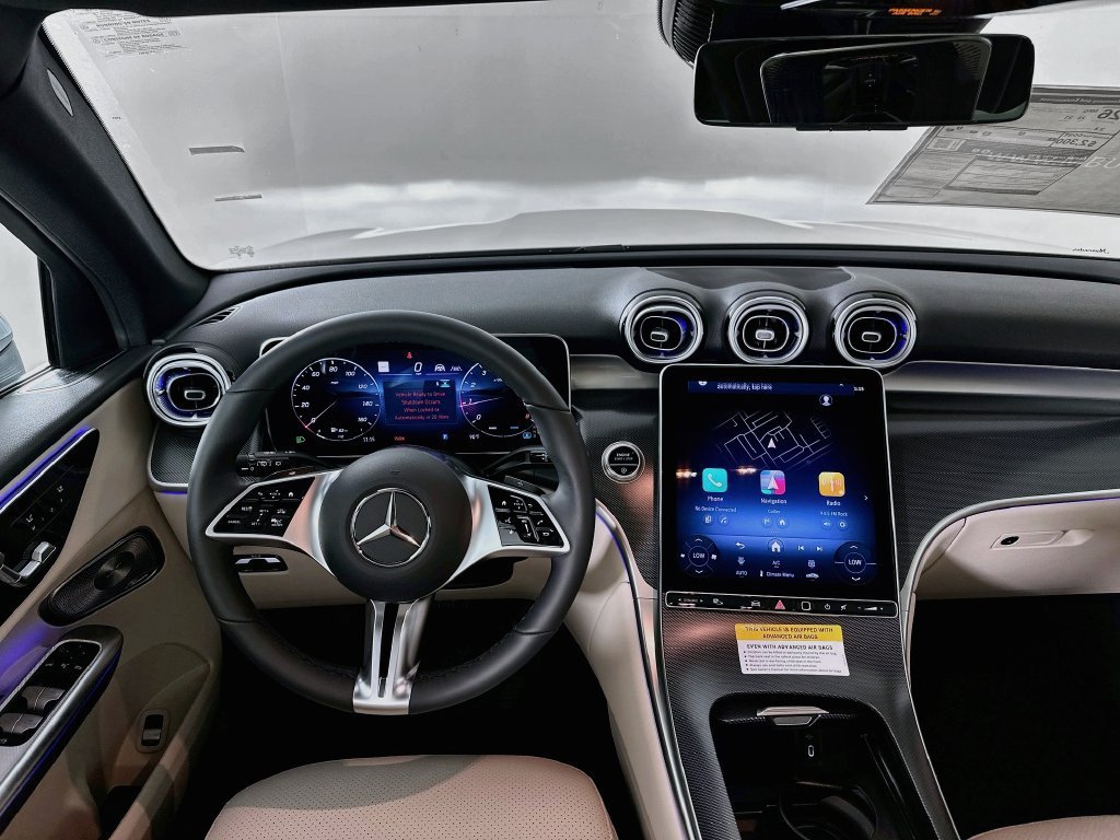 New 2027 Cirrus Silver Metallic Mercedes-Benz GLC 300 image 58