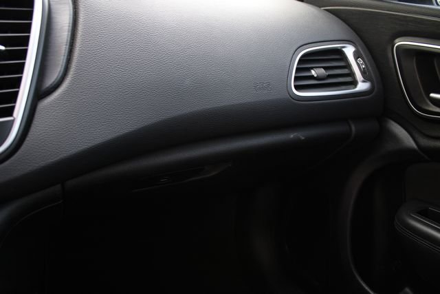 Used 2015 White Chrysler Limited image 15