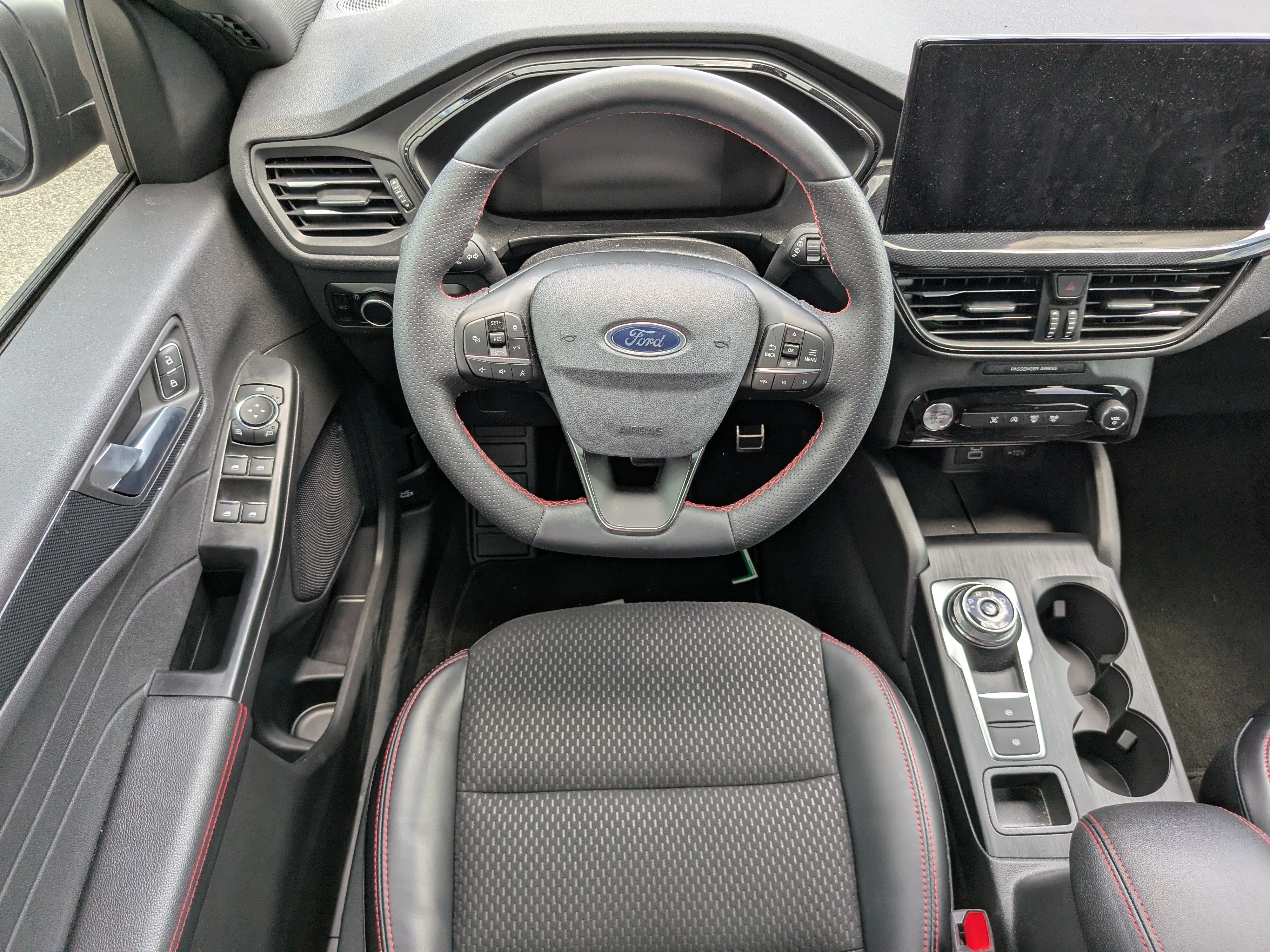 Used 2024 Agate Black Metallic Ford ST-Line image 14