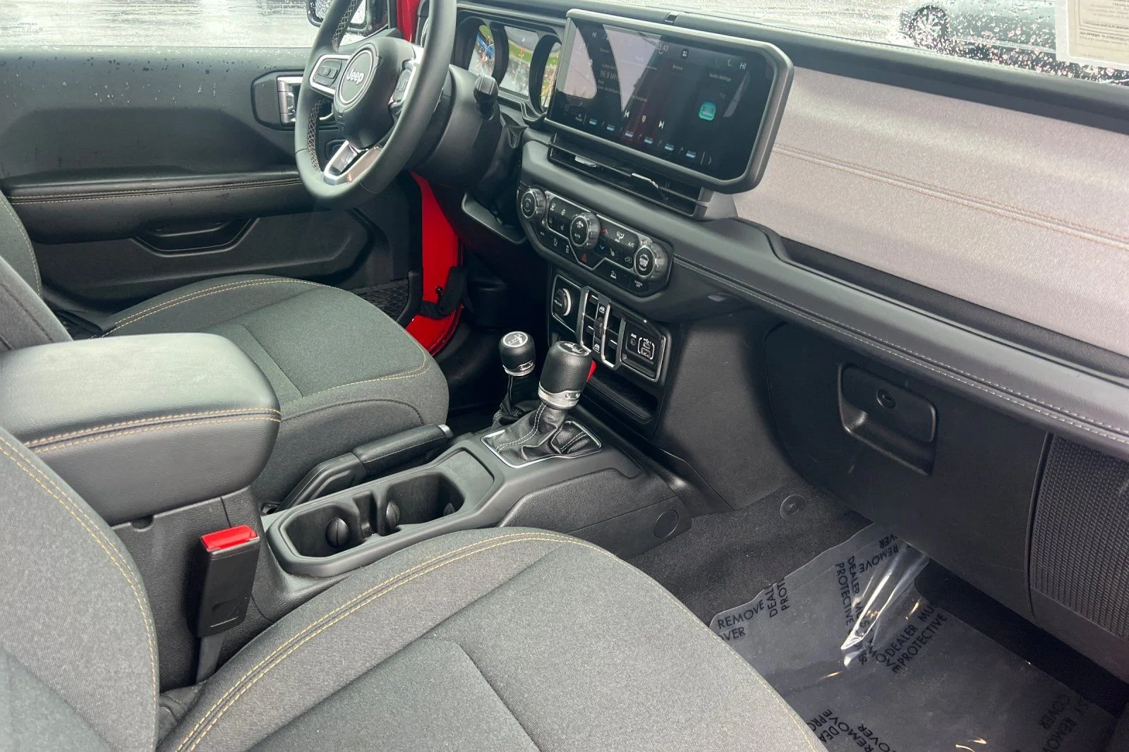 2025 Jeep Wrangler 4-Door Sahara - Photo 12