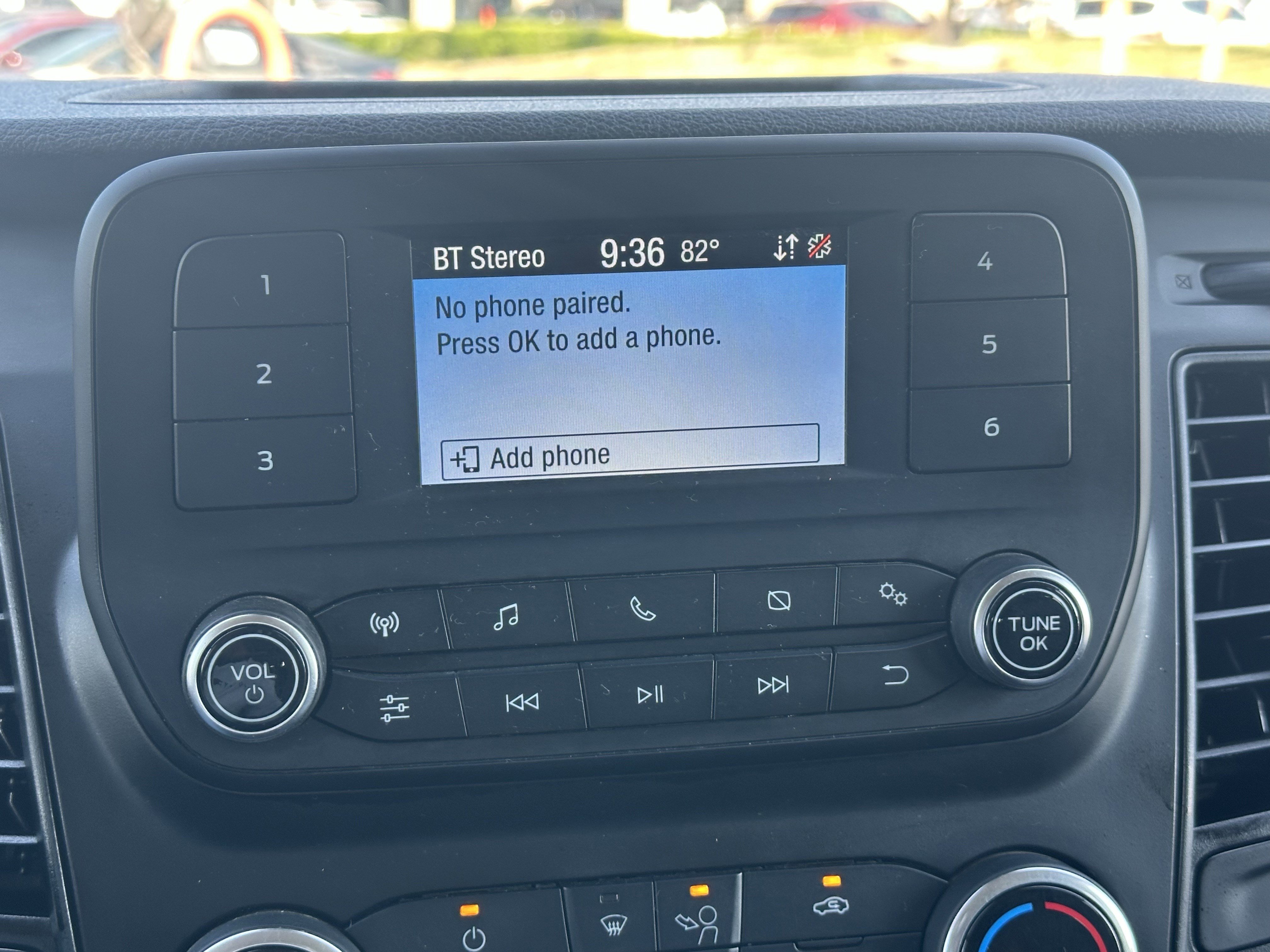 Used 2023 White Ford XL image 26