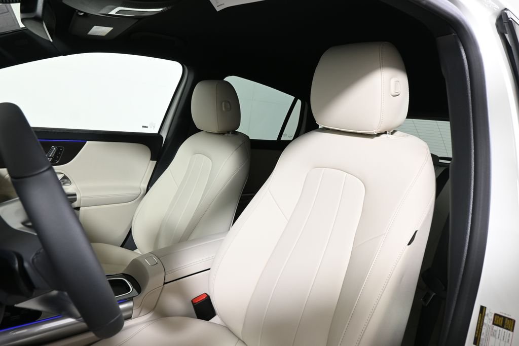 New 2026 Polar White Mercedes-Benz GLA 250 image 5
