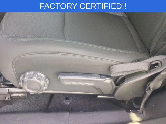 Used 2022 White Jeep Willys image 15