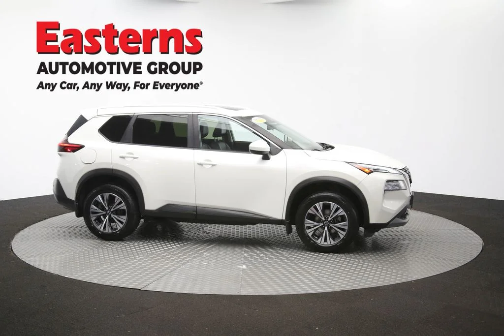 Used 2023 White Nissan SV image 49