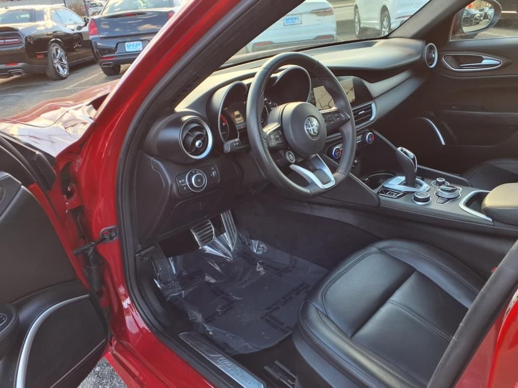 2023 Alfa Romeo Giulia Ti - Photo 15