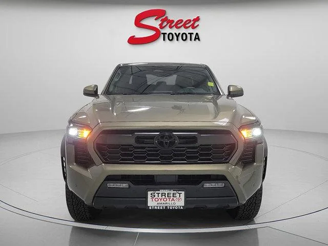 Certified Used 2024 OXIDE BRONZE ME. Toyota  image 6