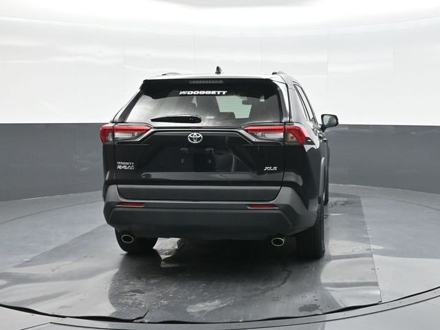 Used 2025 Black Toyota XLE image 11