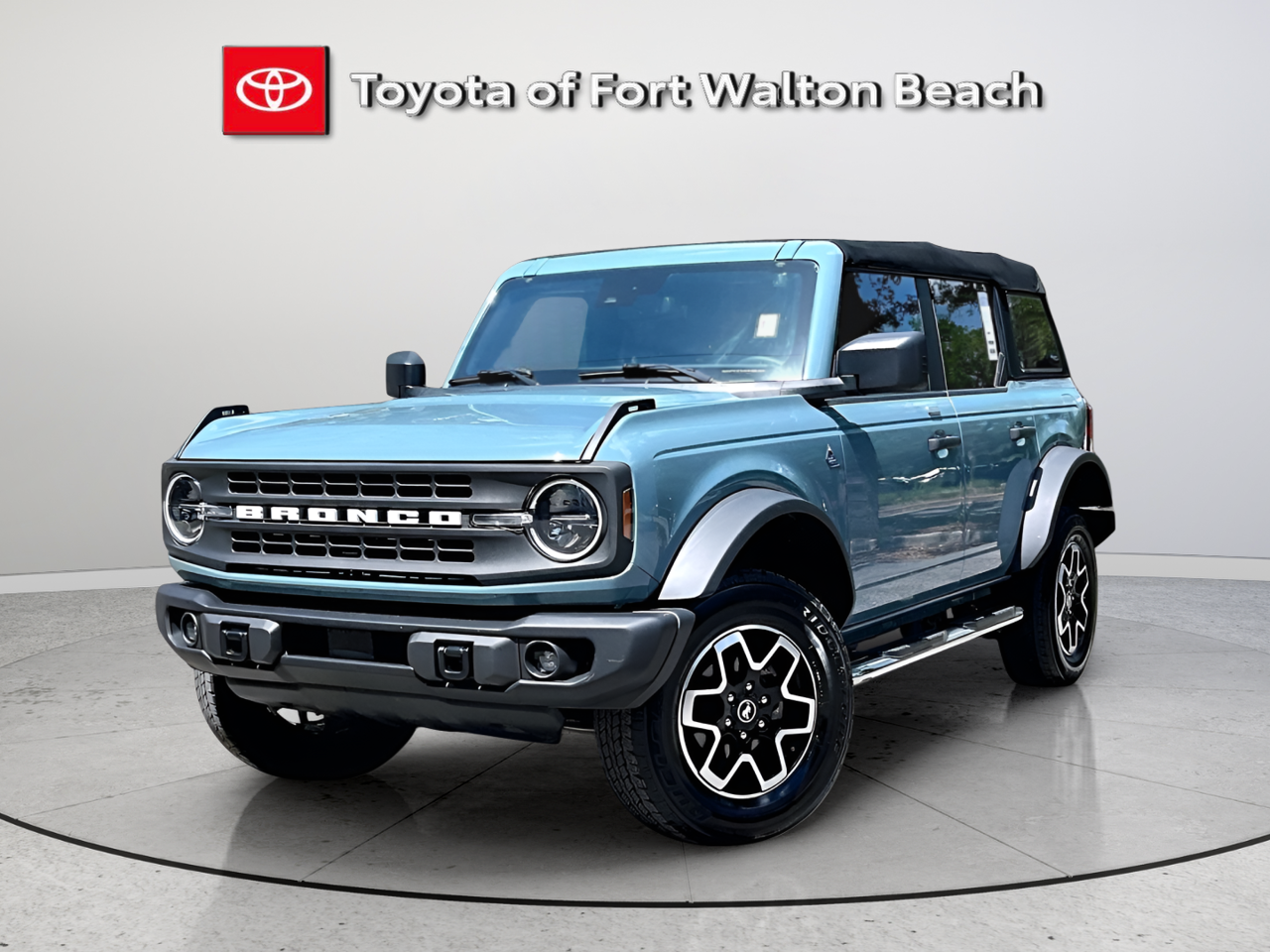 2023 Ford Bronco 4-Door Black Diamond
