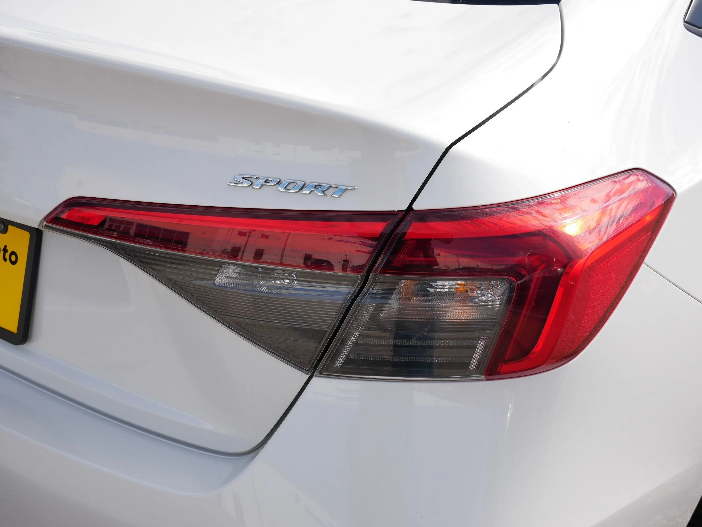 Used 2023 Platinum White Pearl Honda Sport image 17