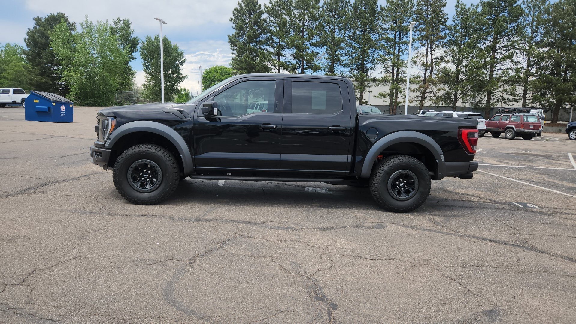 Used 2022 Black Metallic Ford Raptor image 6