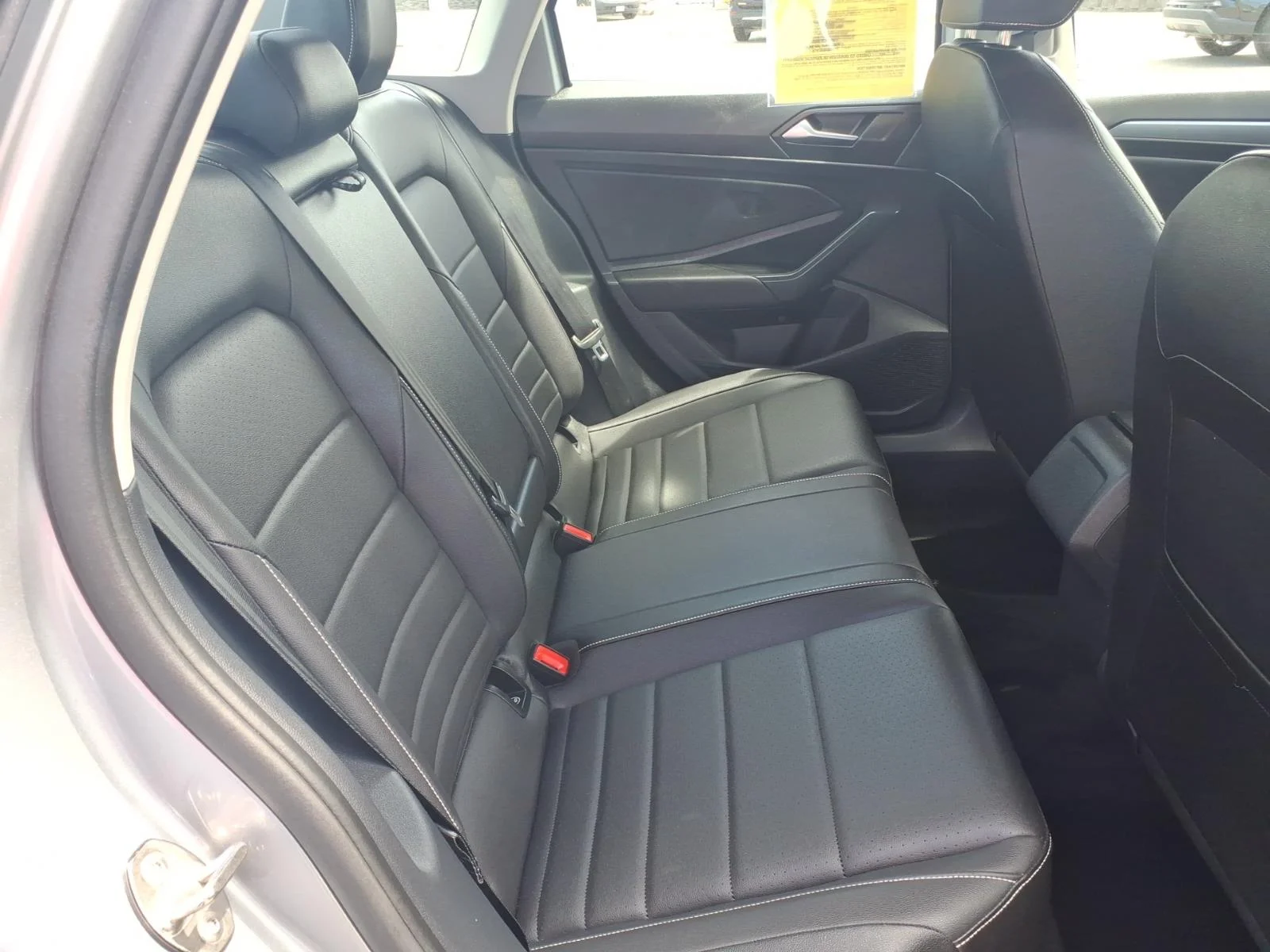 Used 2024 Silver Volkswagen 1.5T SE image 17