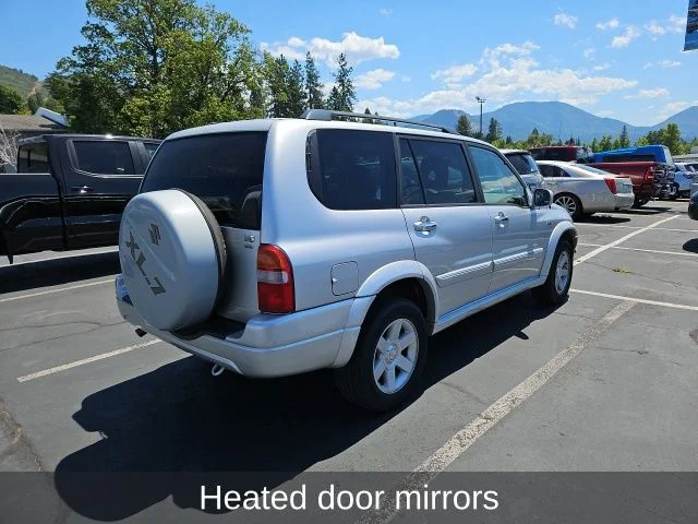 Used 2003 Silver Suzuki Touring image 3