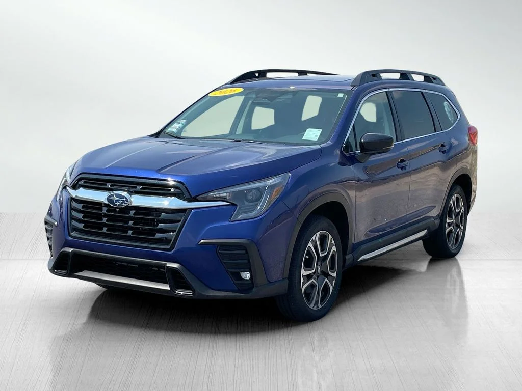 Used 2026 Sapphire Blue Pearl Subaru Limited image 7