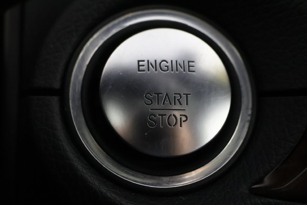 Used 2014 Black Mercedes-Benz E 350 image 15