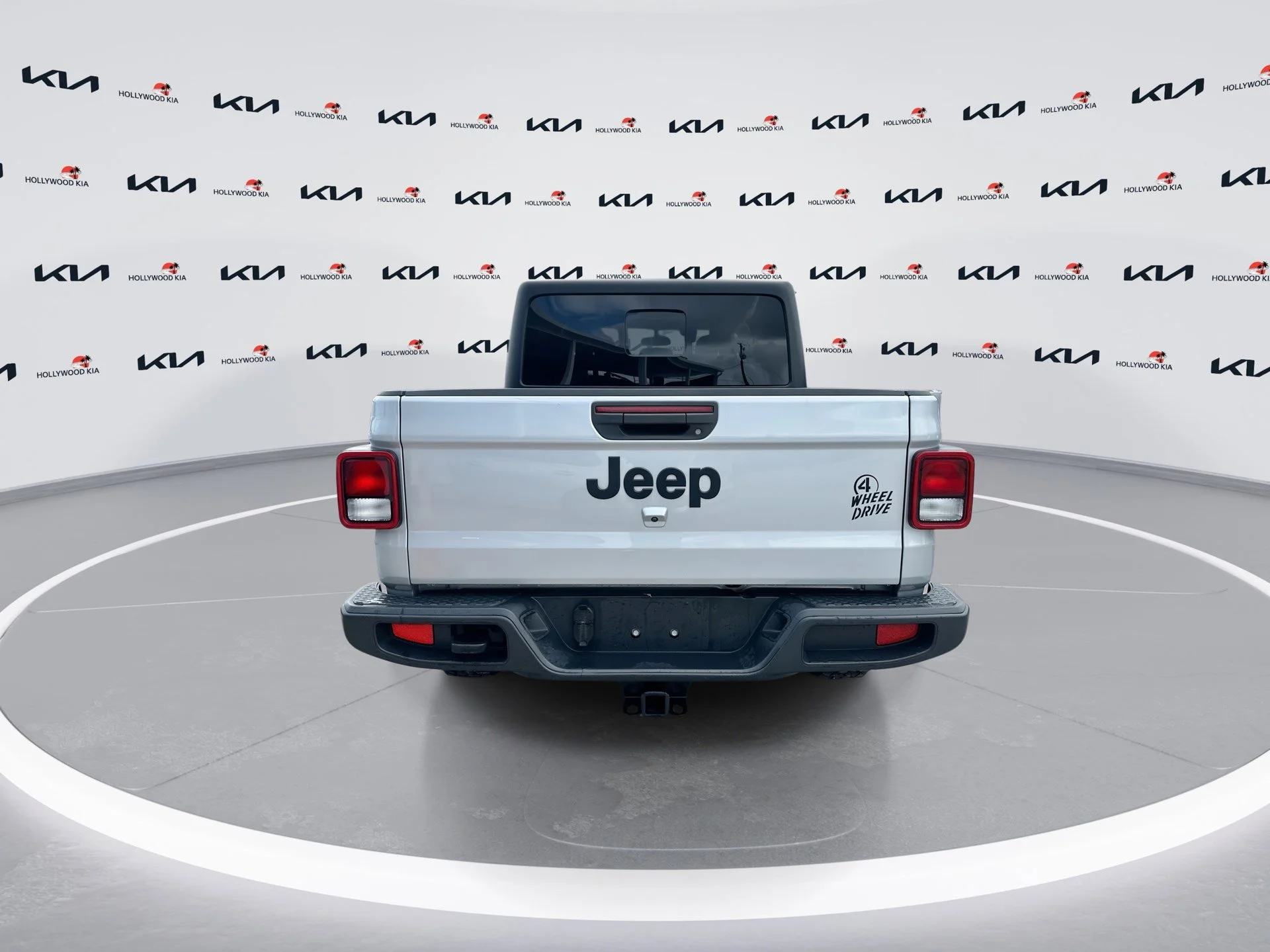 Used 2022 Silver Zynith Clearcoat Jeep Willys image 7