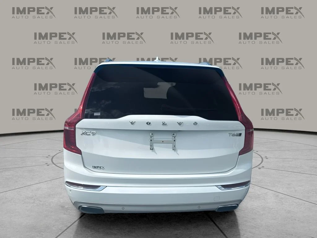 Used 2017 White Volvo T6 Inscription image 4