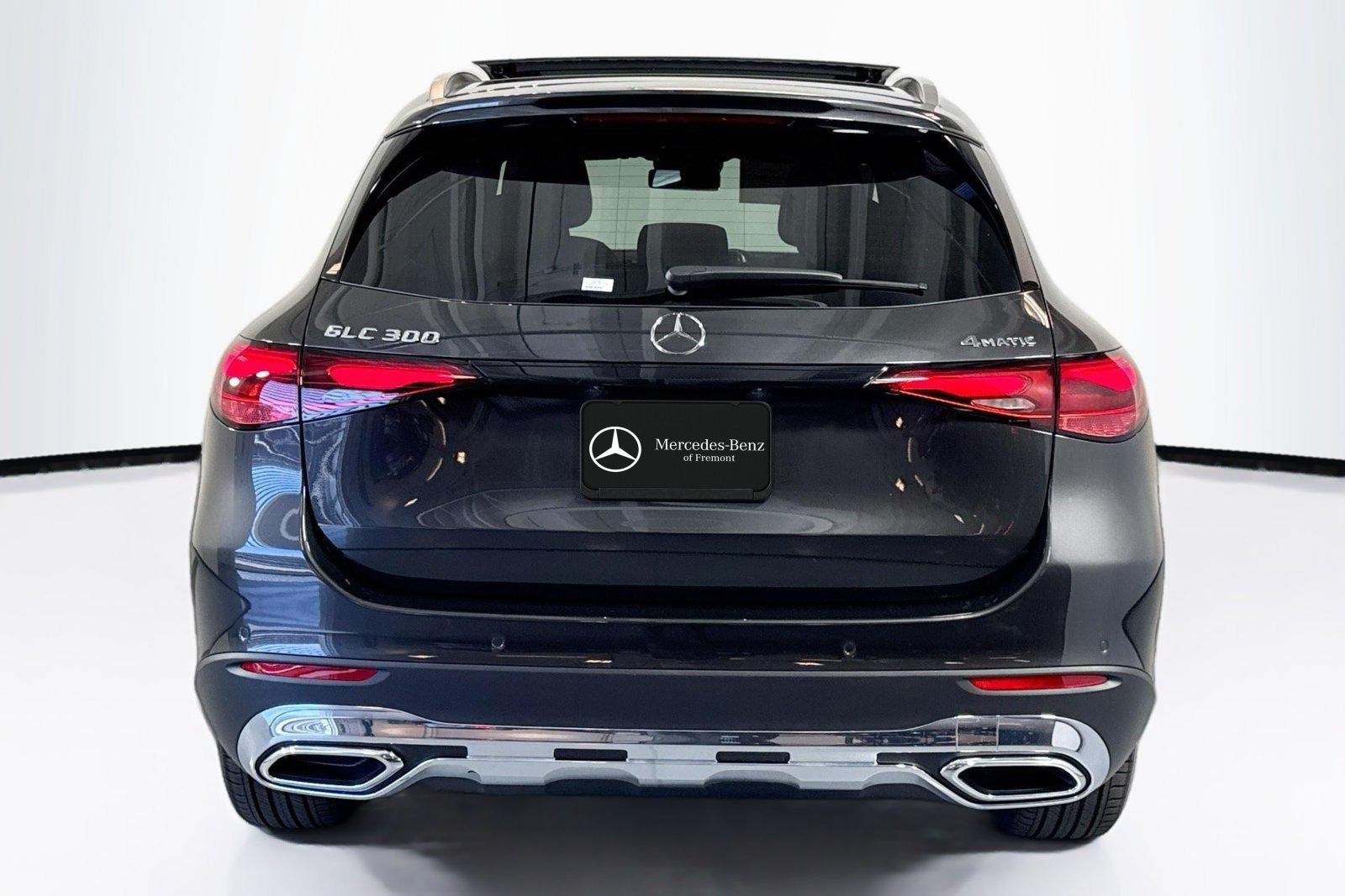 New 2026 Graphite Grey Metallic Mercedes-Benz GLC 300 image 6