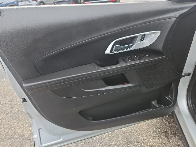 Used 2016 SILVER ICE METALLIC Chevrolet LT image 10