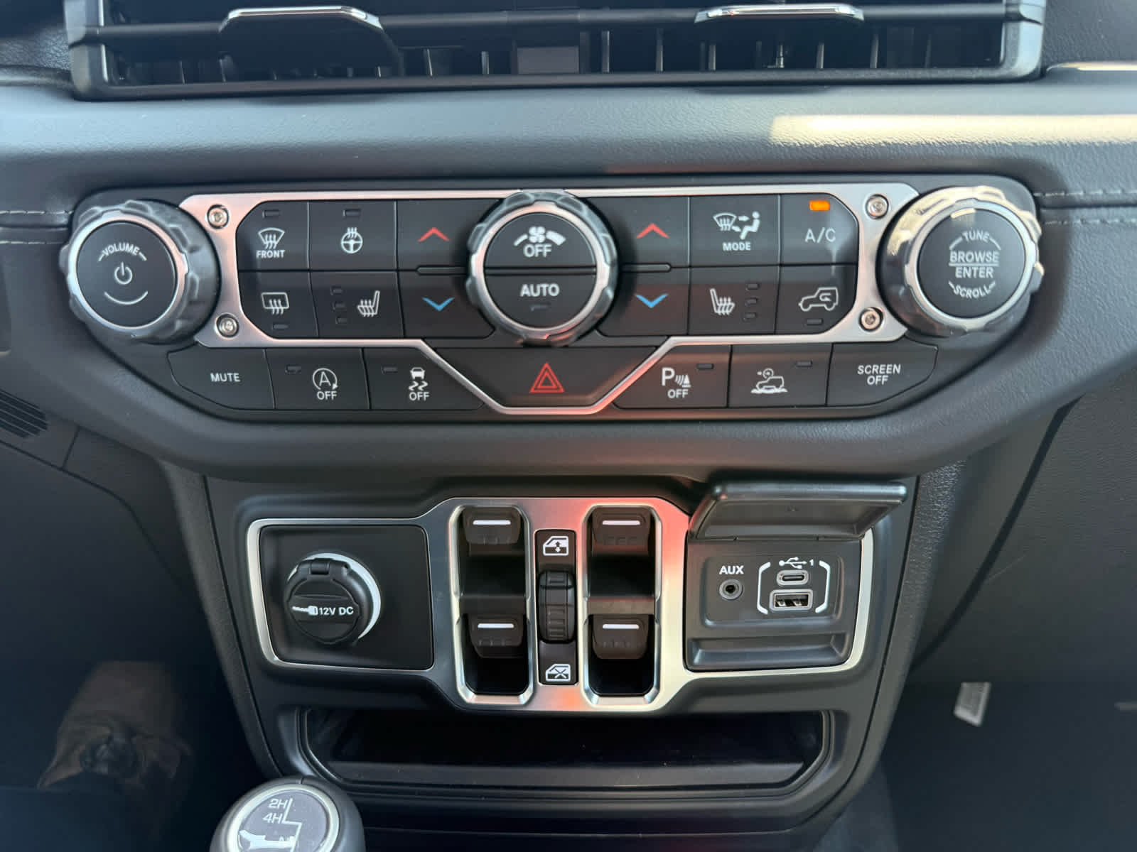 New 2026 Anvil Clearcoat Jeep Sahara image 23
