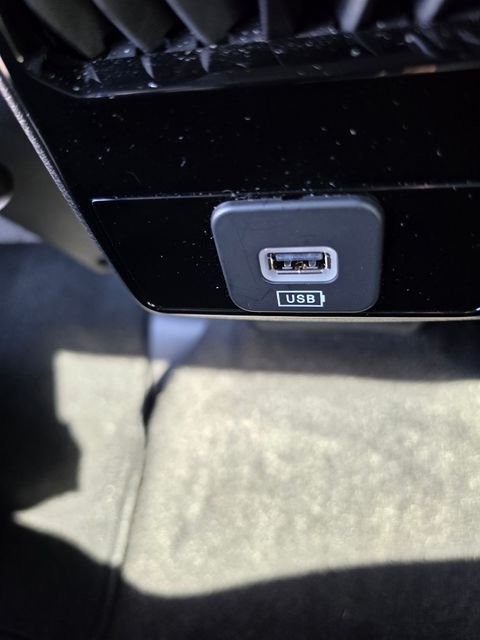 Used 2024 Gray Jeep Limited image 5