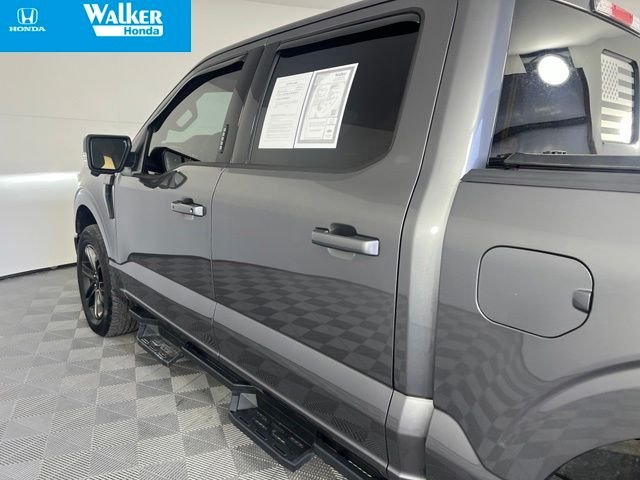 Used 2023 Gray Ford Lariat image 12