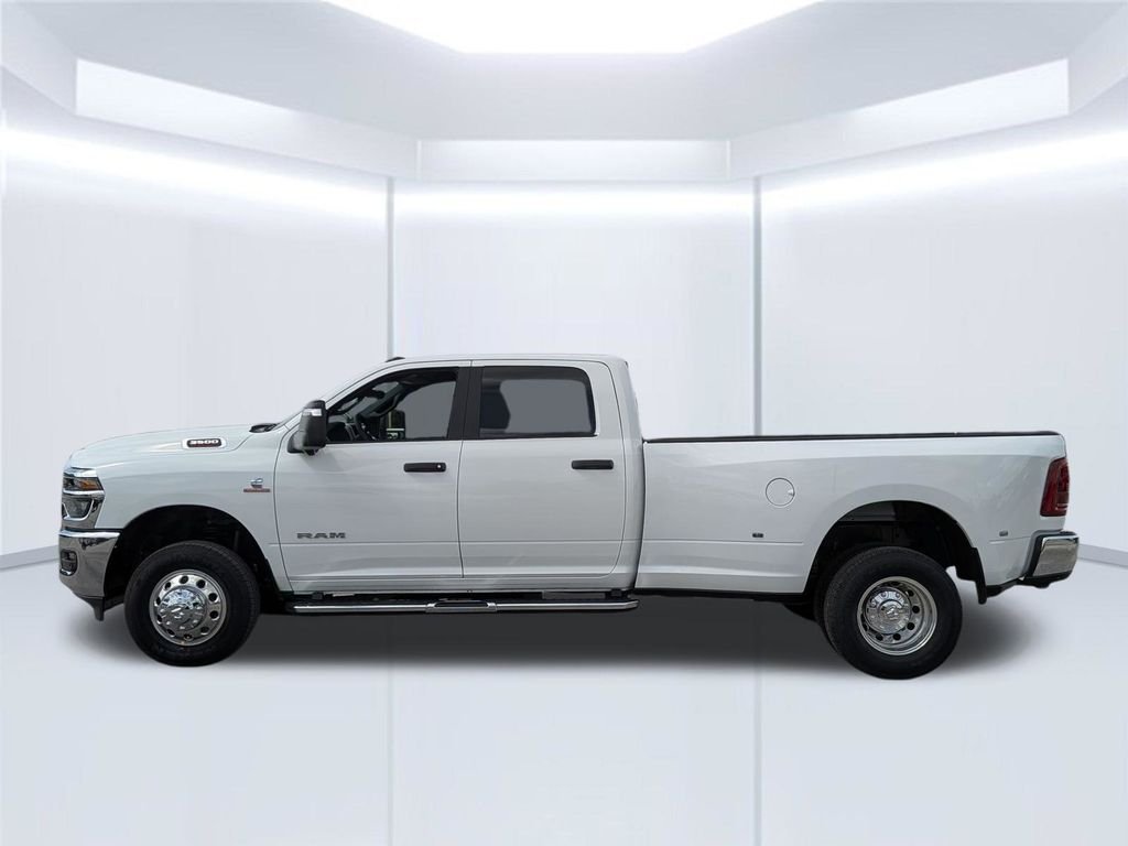 New 2026 Bright White Clear-Coat Exterior Paint RAM Big Horn image 2
