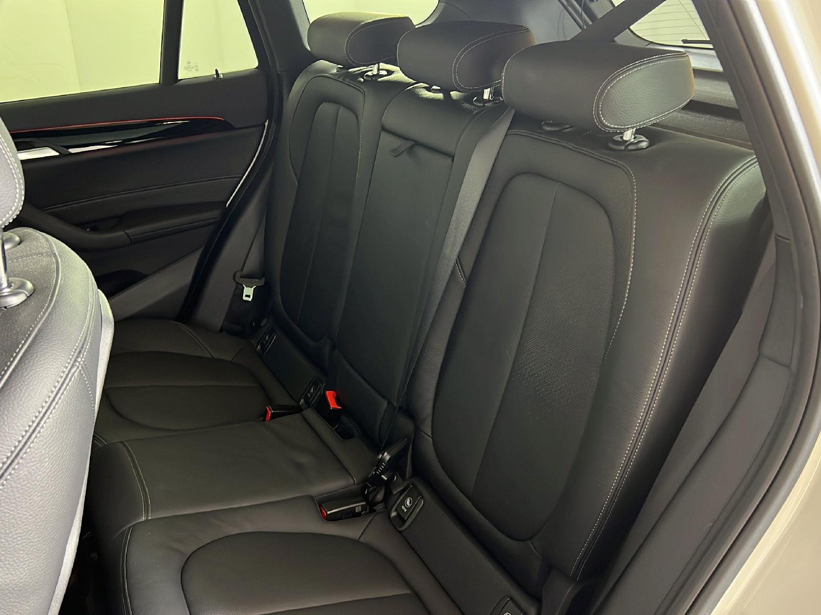 Used 2018 Alpine White BMW xDrive28i image 4