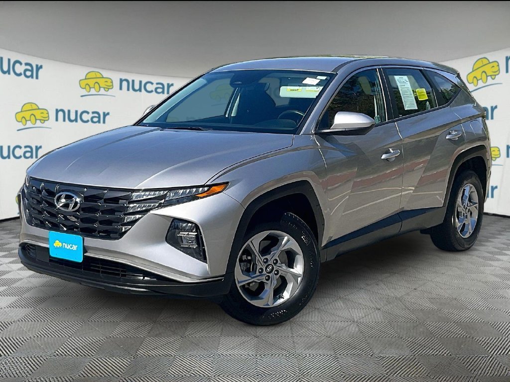 Used 2024 Silver Hyundai SE image 3