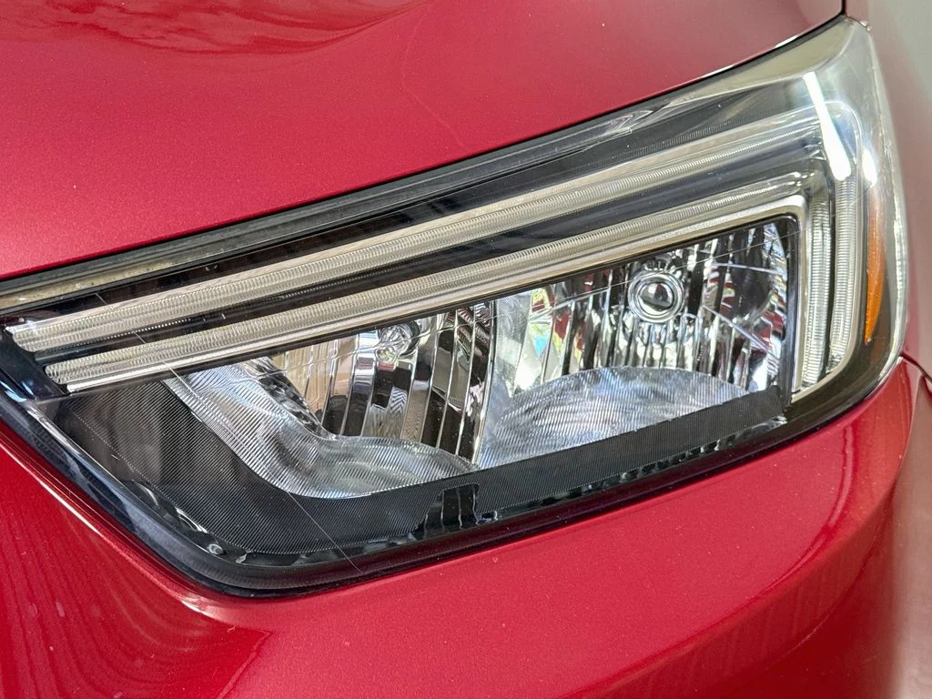 Used 2019 Red Buick Preferred image 35