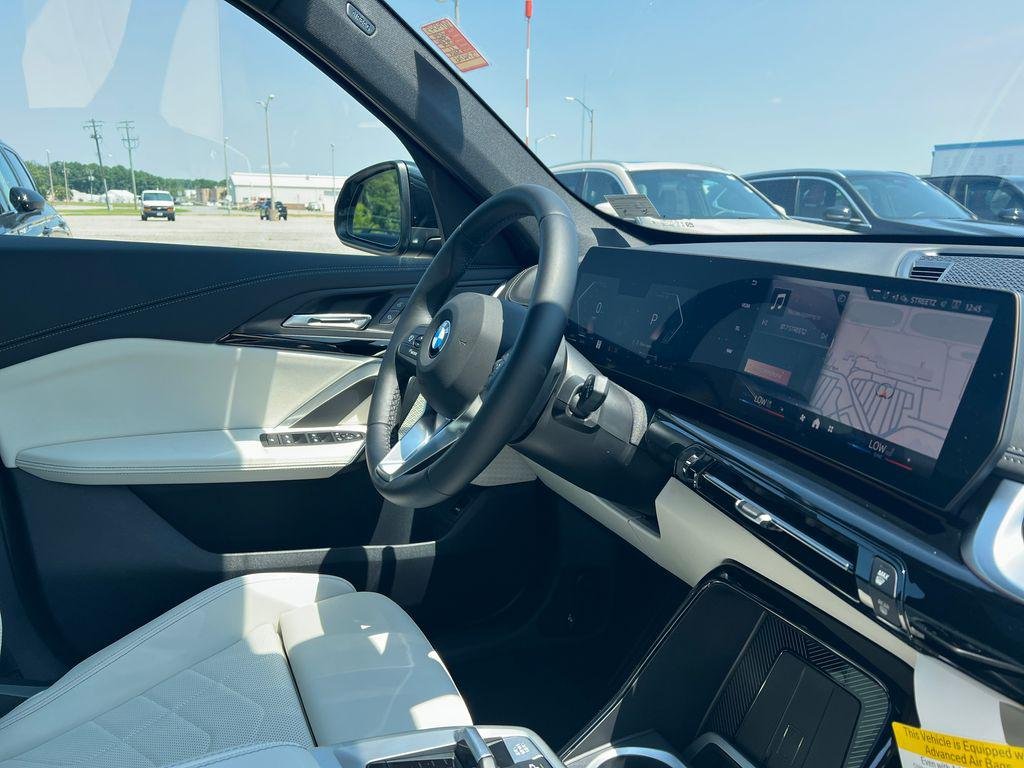 New 2026 Black Sapphire Metallic BMW xDrive28i image 28