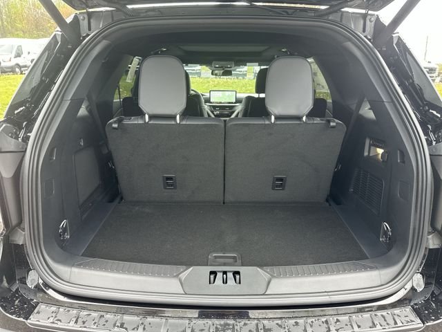 New 2026 Agate Black Metallic Ford Tremor® image 23