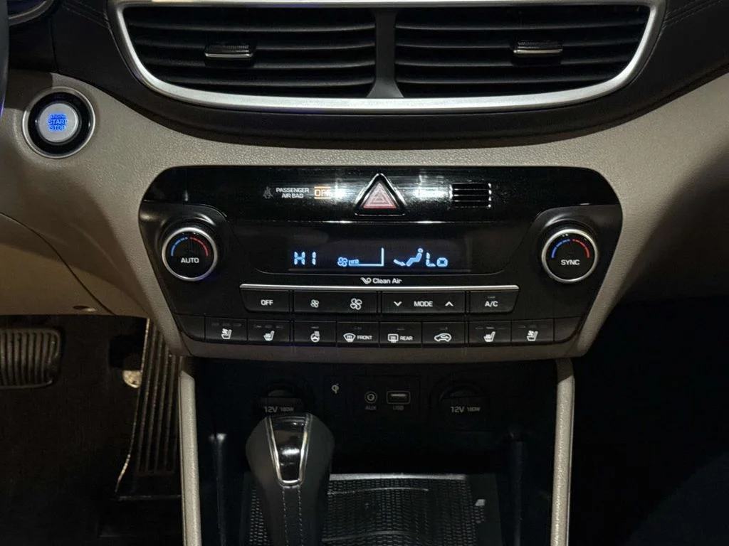 Used 2019 White Hyundai Ultimate image 20