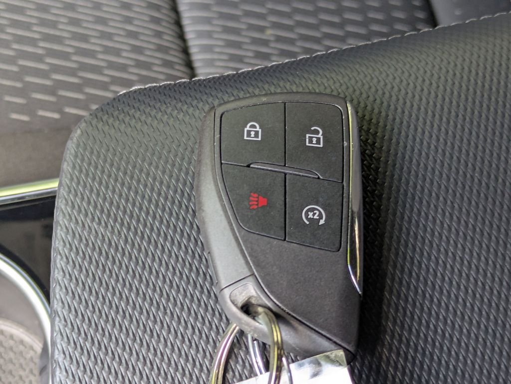 Used 2026 White Chevrolet LT image 27