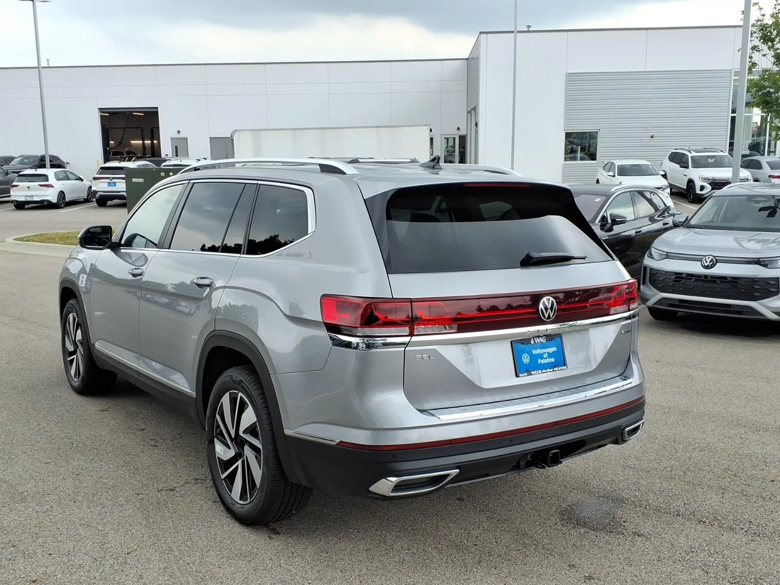 New 2026 Silver Mist Metallic Volkswagen 2.0T SEL 4MOTION image 5