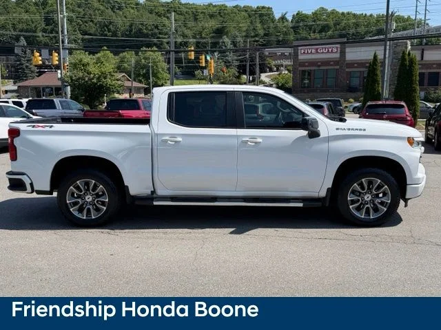 Used 2025 White Chevrolet RST image 4