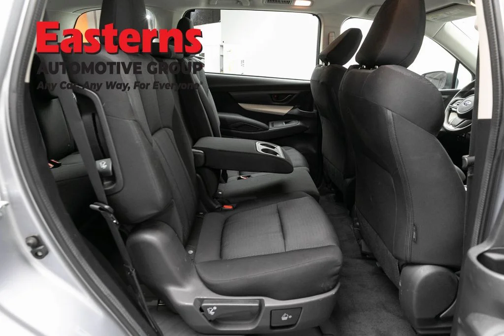 Used 2022 Silver Subaru Base image 21