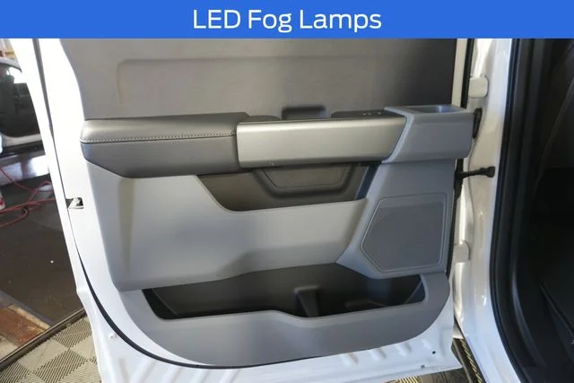 New 2026 Oxford White Ford F-250® XL image 30