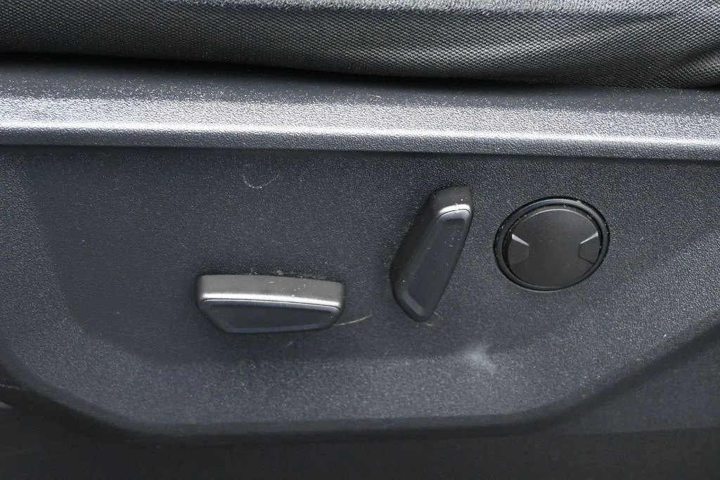 Used 2022 White Ford XLT image 10
