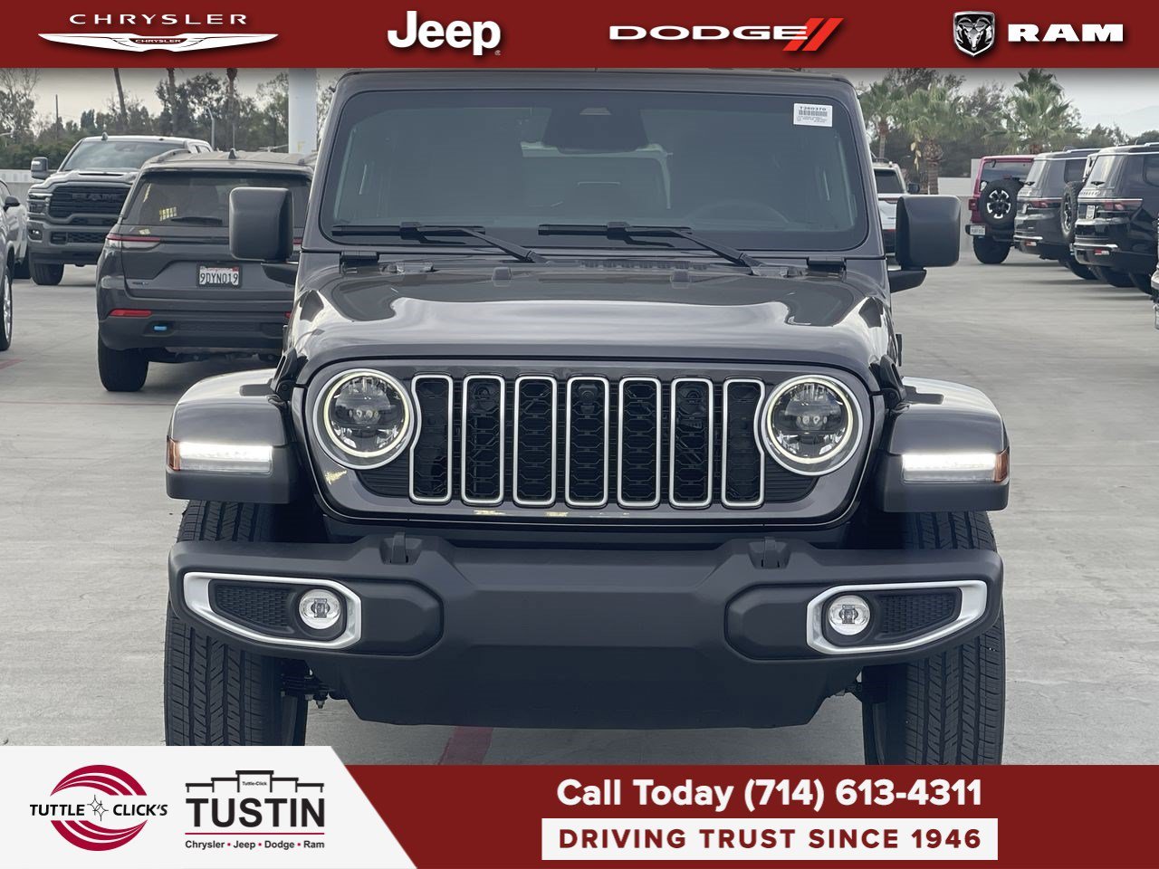 New 2026 Granite Crystal Metallic Clear-Coat Exterior Paint Jeep Sahara image 2