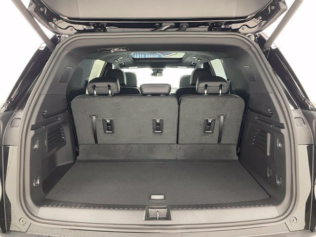 2027 Chevrolet Traverse LT - Photo 13