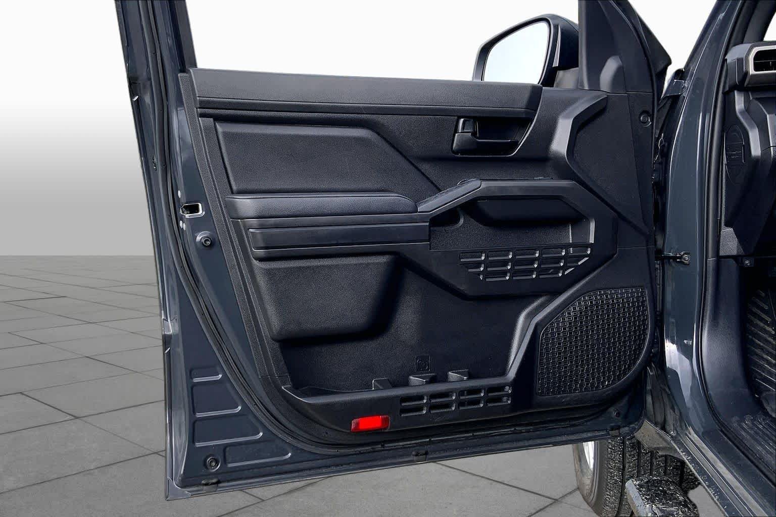Used 2025 Underground Toyota SR image 21