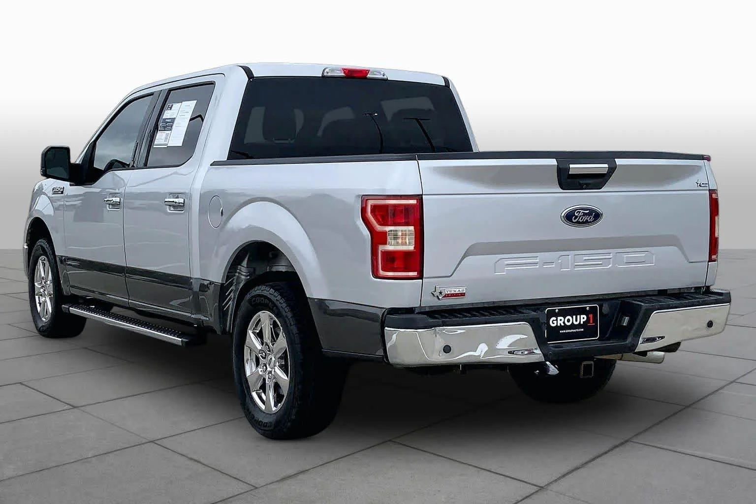 Used 2019 Ingot Silver/Magnetic Ford XLT image 12