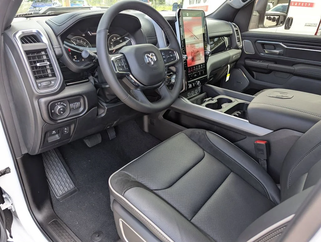 2026 RAM 1500 Laramie - Photo 11