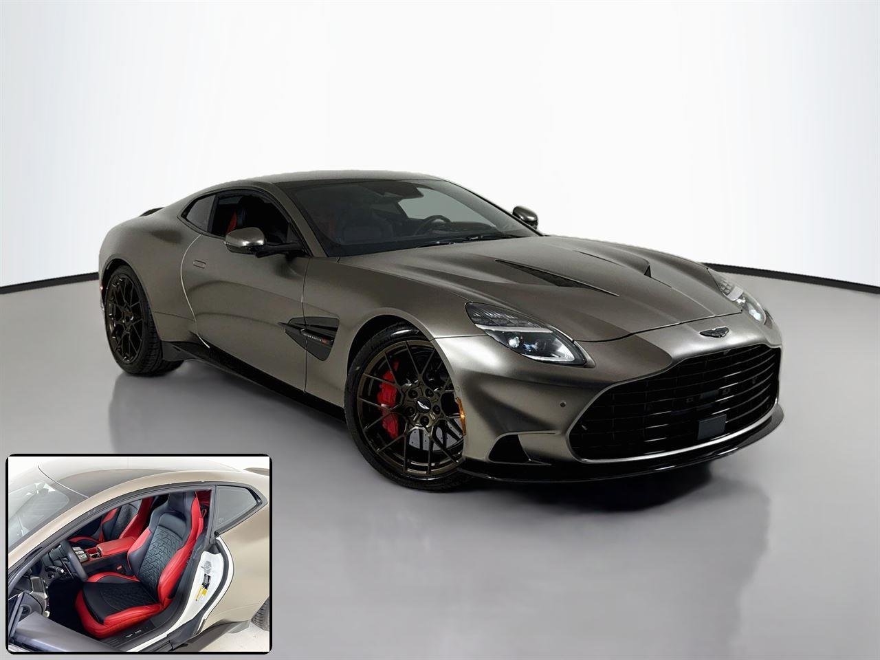 Used 2025  Aston Martin  image 2